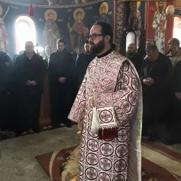 Литургија и рукоположење у манастиру Косијерево