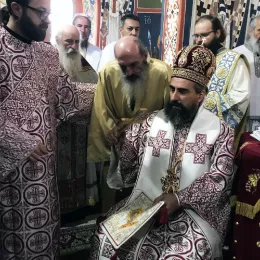 Литургија и рукоположење у манастиру Косијерево