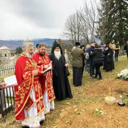 Четрдесетодневни помен монаху Серафиму