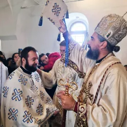 Епископ Методије освештао обновљени храм у селу Превиш код Шавника
