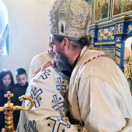 Епископ Методије освештао обновљени храм у селу Превиш код Шавника