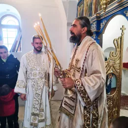 Епископ Методије освештао обновљени храм у селу Превиш код Шавника