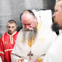 Молитвено прослављена храмовна слава цркве Светог Нектарија Егинског у Никшићу