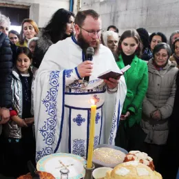 Молитвено прослављена храмовна слава цркве Светог Нектарија Егинског у Никшићу