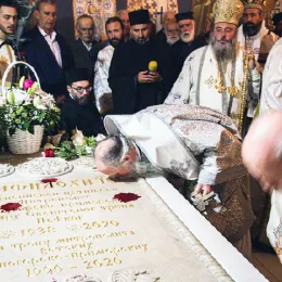 Годишњи помен светопочившем Митрополиту Амфилохију: Велики Христов јерарх