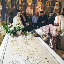 Годишњи помен светопочившем Митрополиту Амфилохију: Велики Христов јерарх