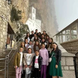 Обилазак светиња дјечијег хора ”Младенци” из Берана