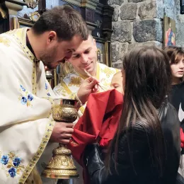 Литургија у цркви Светих Апостола Петра и Павла у Бијелом Пољу