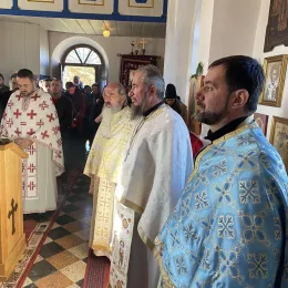 Епископ Методије, на празник Светог апостола Матеја, служио Литургију у Вилусима 