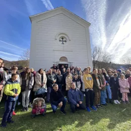 Архијерејска Литургија у цркви Успења Пресвете Богородице у Павином Пољу  