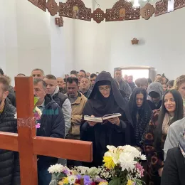 Архијерејска Литургија у цркви Успења Пресвете Богородице у Павином Пољу  