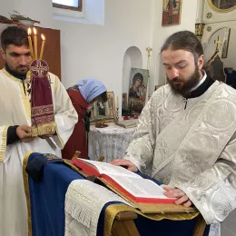 Архијерејска Литургија у цркви Успења Пресвете Богородице у Павином Пољу  