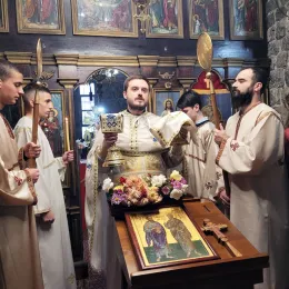 Учимо да нијесмо сами себи центар, већ онај други поред нас 