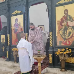 Епископ Методије служио Литургију у храму Светих Јоакима и Ане у насељу Видрован код Никшића