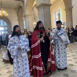 Епископ Методије Орденом Светог Георгија I степена одликовао Мару Тешић