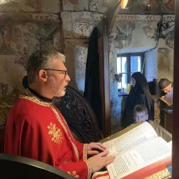 Литургија у манастиру Подлства