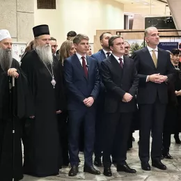Патријарх Порфирије у седишту Унеска отворио изложбу о српским светињама на Косову и Метохији