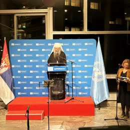 Патријарх Порфирије у седишту Унеска отворио изложбу о српским светињама на Косову и Метохији