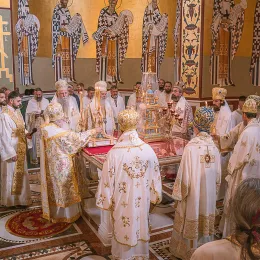 Заупокојена Литургија и годишњи помен Митрополиту Амфилохију