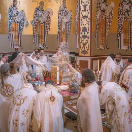 Заупокојена Литургија и годишњи помен Митрополиту Амфилохију