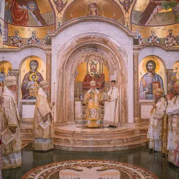 Заупокојена Литургија и годишњи помен Митрополиту Амфилохију