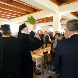 Митрополит Јоаникије освештао нови конак манастира Подмалинско