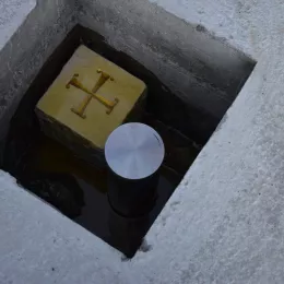 СВЕТА АРХИЈЕРЕЈСКА ЛИТУРГИЈА У БАЗИ 63. ПАДОБРАНСКЕ БРИГАДЕ