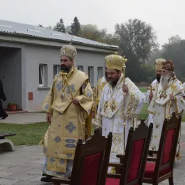 СВЕТА АРХИЈЕРЕЈСКА ЛИТУРГИЈА У БАЗИ 63. ПАДОБРАНСКЕ БРИГАДЕ