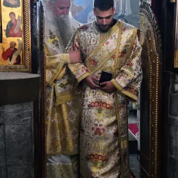 Литургијски прослављен јубилеј 450 година обнове манастира Мораче