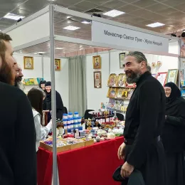 Епископ Методије посјетио Сајам књига у Београду