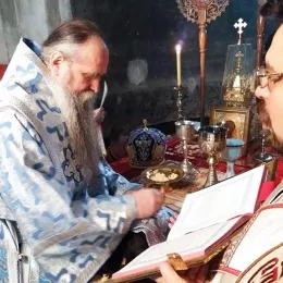 Рукоположења у манастиру Ђурђеви Ступови
