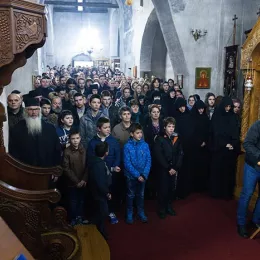 Епископ Јоаникије богослужио у Ђурђевим Ступовима