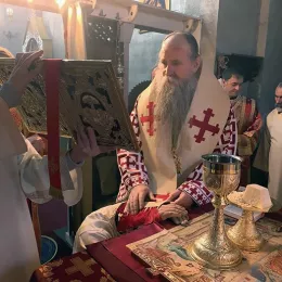 Владика Јоаникије у Ђурђевим Ступовима поручио: Чувамо темеље Црне Горе