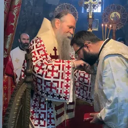 Владика Јоаникије у Ђурђевим Ступовима поручио: Чувамо темеље Црне Горе
