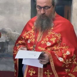 Владика Јоаникије у Ђурђевим Ступовима поручио: Чувамо темеље Црне Горе