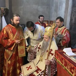 Владика Јоаникије у Ђурђевим Ступовима поручио: Чувамо темеље Црне Горе