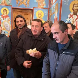 Свету Архијерејску Литургију, на празник Ваведења Пресвете Богородице, у сриједу 4. децембра 2019, служио је Његово Преосвештенство Епископ будимљанско-никшићки Г. Јоаникије са свештенством и монаштвом Епархије.  Сабранима се архипастирском бесједом обратио Преосвећени Епископ Јоаникије, честитајући данашњи велики празник и храмовну славу Манастира.  Владика је казао да су Пресвету Богородицу Њени родитељи примили као дар од Бога, јер су је добили у поодмаклим годинама, и одлучили су да је посвете на службу