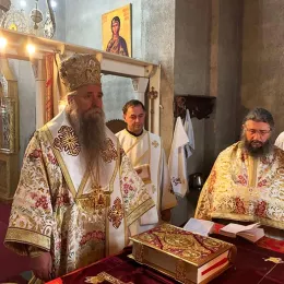 Литургија у манастиру Ђурђеви Ступови