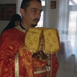 Света Архијерејска Литургија у Вољавцу