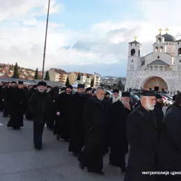 Митрополит Амфилохије пред Скупштином Црне Горе: Нећемо законе који озакоњују безакоње