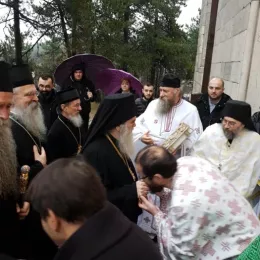 Мошти Светог Василија у саборном храму у Никшићу