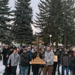 Ђурђеви Ступови: Светиња Божанска, небеска нас оснажује, утврђује у међусобној љубави и чврстој одлуци да бранимо своје светиње