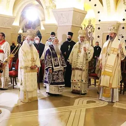 Света Литургија и четрдесетодневни парастос блаженопочившем Патријарху српском Иринеју