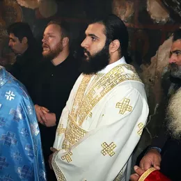 Епископи Јоаникије и Кирило богослужили у Горњем Острогу