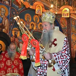 Владика Јоаникије богослужио у Острогу