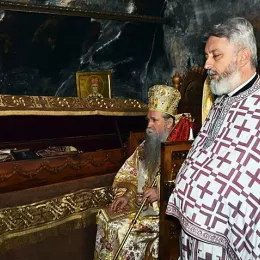 Владика Јоаникије у Горњем Острогу