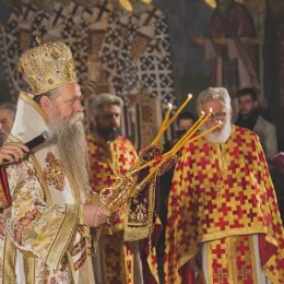 Владика Јоаникије у саборном храму у Подгорици