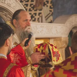 Владика Јоаникије у саборном храму у Подгорици