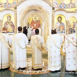 Литургија и четрдесетодневни помен Митрополиту Амфилохију (ВИДЕО)
