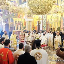 Литургија и четрдесетодневни помен Митрополиту Амфилохију (ВИДЕО)